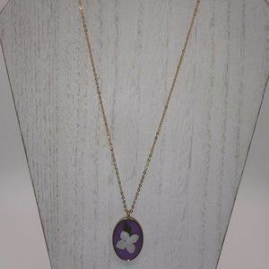 Necklace Oval Purple w/ White Dried Flowers